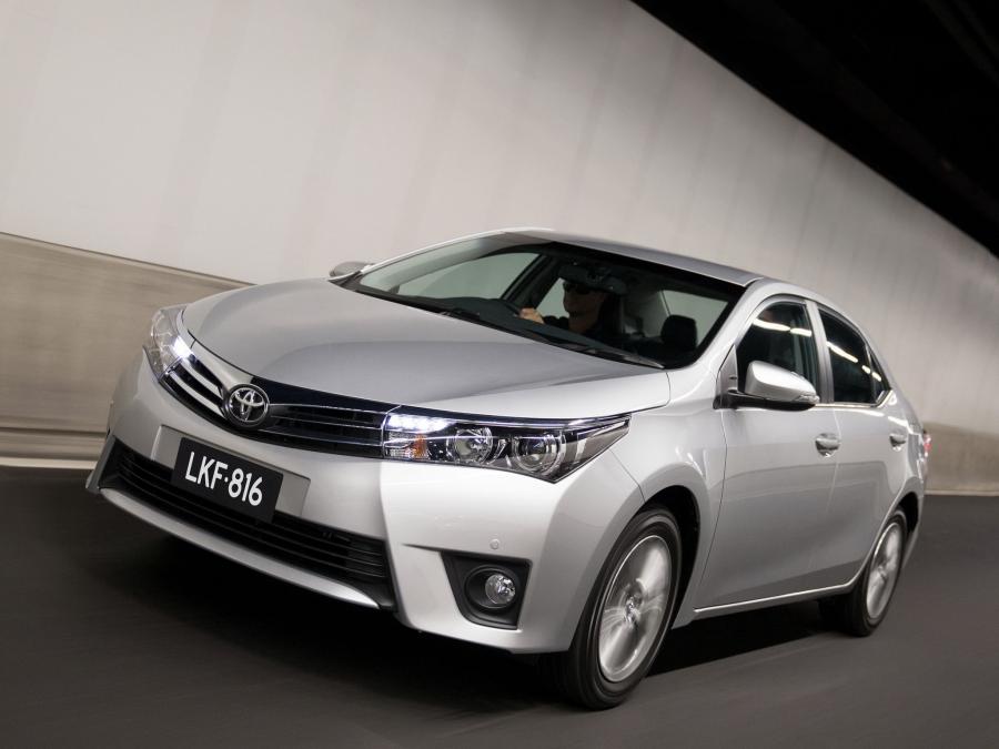  Toyota Corolla Sedan ZR 2014 года  (фото 12 из 13)